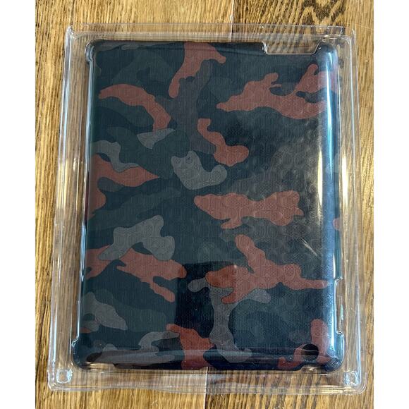 Coach Camo Molded Hardshell Back Cover  iPad 2nd 3rd Gen #F64219 NIB Retail $128 - Picture 1 of 5